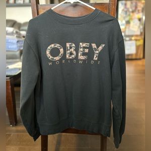 Obey long sleeve sweatshirt (S)